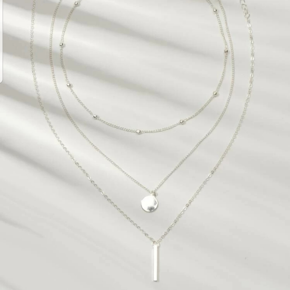 ○Janice○ Silver Chain Layered Necklace - Picture 3 of 5